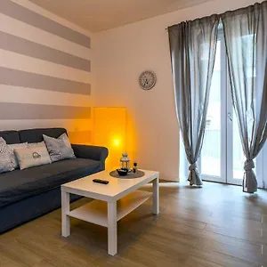 casa-di-colombo.hotelitalianriviera.com/